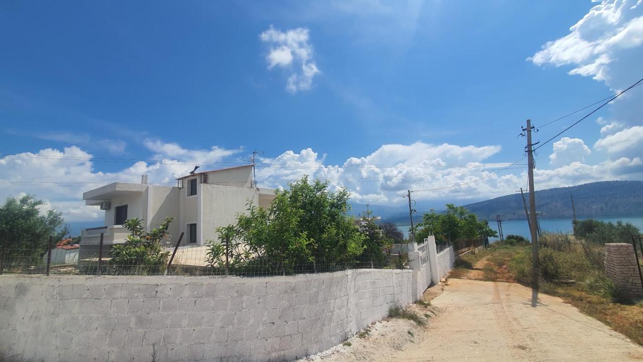 Mihal Suites Sarandë Exterior foto