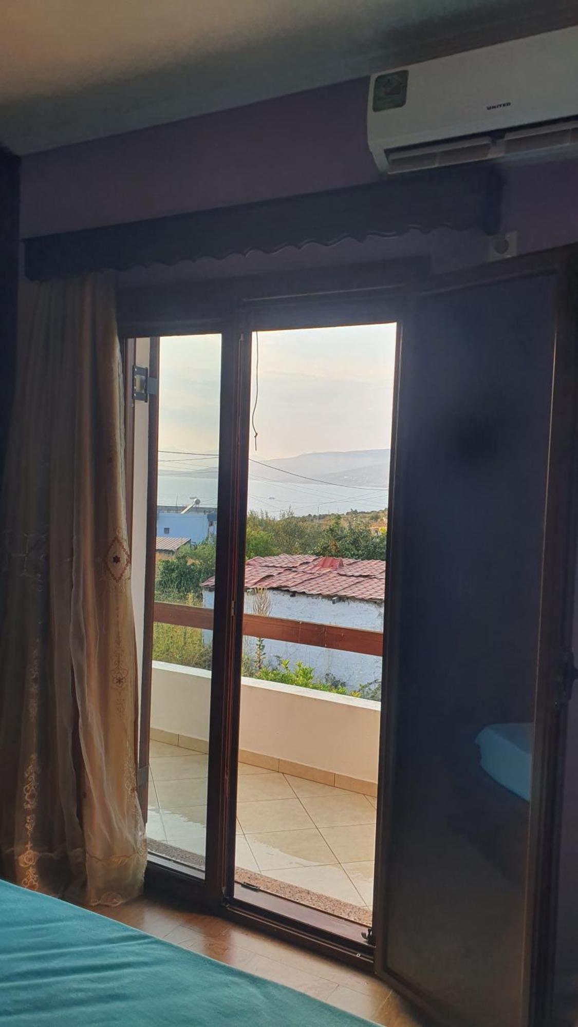 Mihal Suites Sarandë Exterior foto