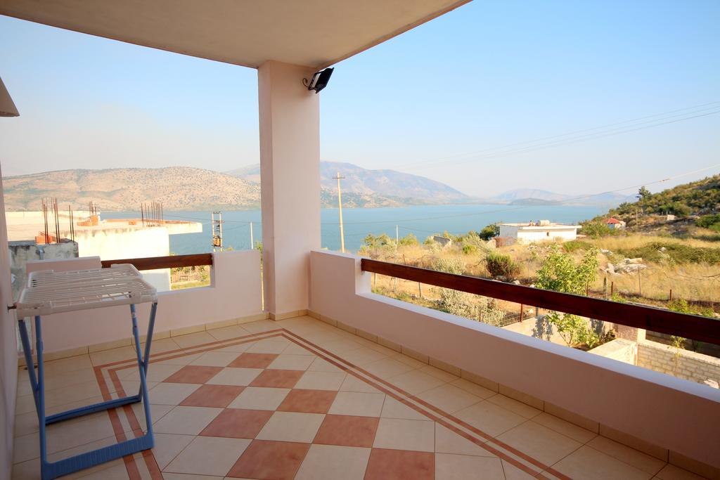 Mihal Suites Sarandë Exterior foto