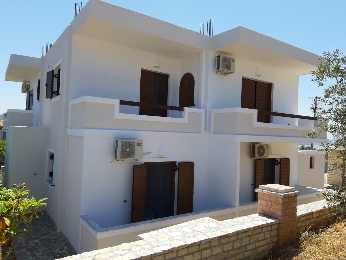 Mihal Suites Sarandë Exterior foto